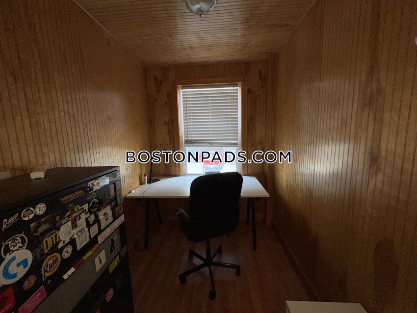 BOSTON - ALLSTON - 4 Beds, 2 Baths - Image 34