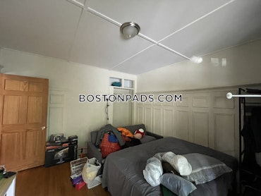 Boston - 4 Beds, 2 Baths