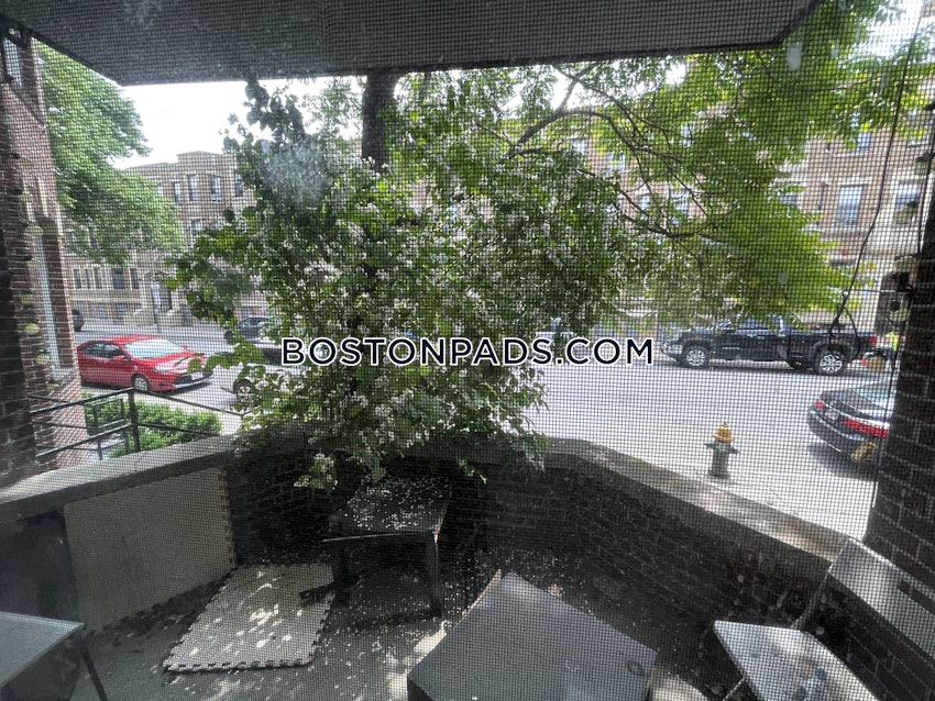 BOSTON - ALLSTON - 4 Beds, 2 Baths - Image 26