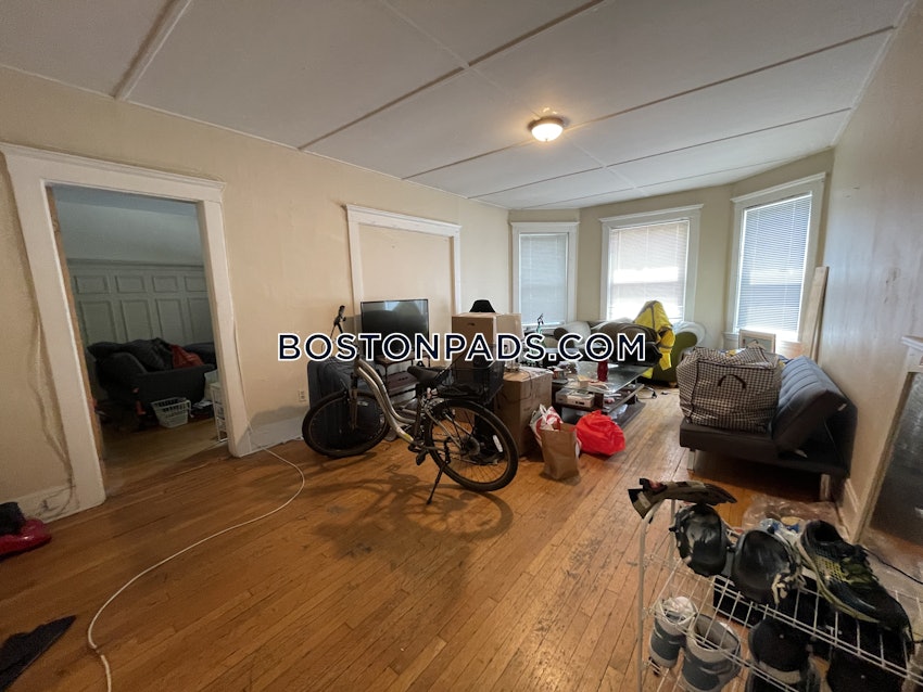 BOSTON - ALLSTON - 4 Beds, 2 Baths - Image 22