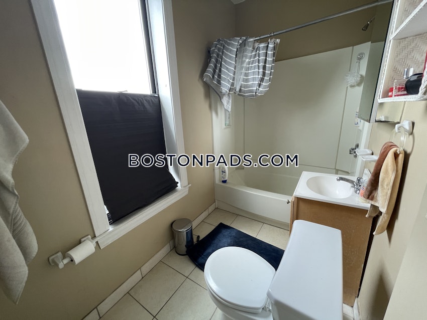 BOSTON - ALLSTON - 4 Beds, 2 Baths - Image 12