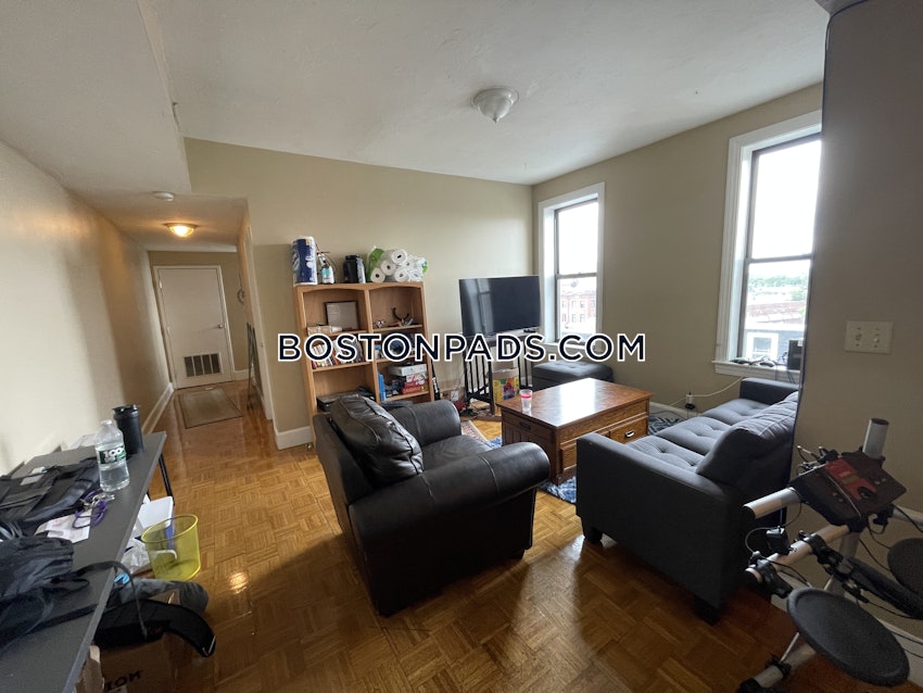 BOSTON - ALLSTON - 4 Beds, 2 Baths - Image 11