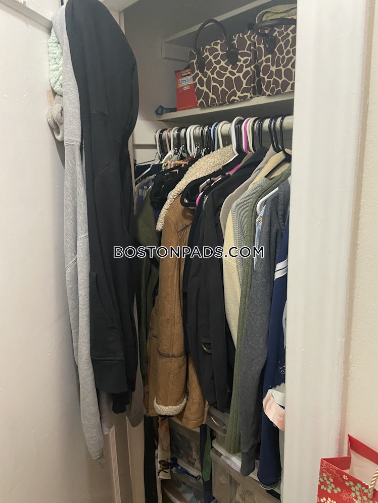 Pleasant St., Malden