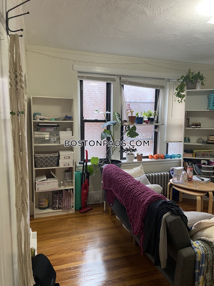 Pleasant St., Malden