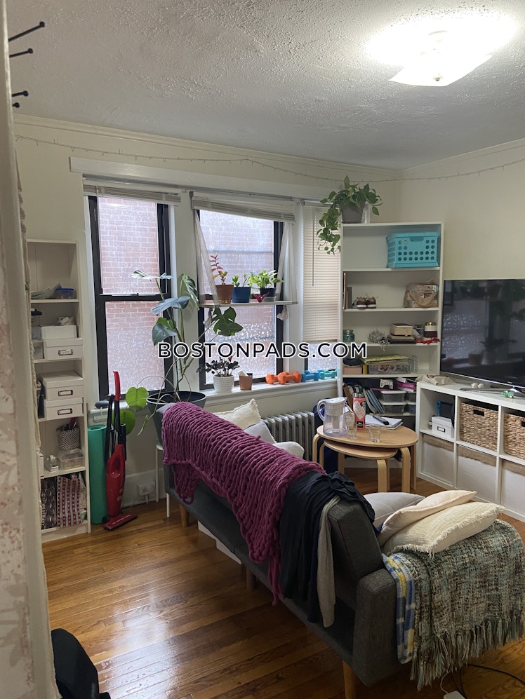 Pleasant St., Malden