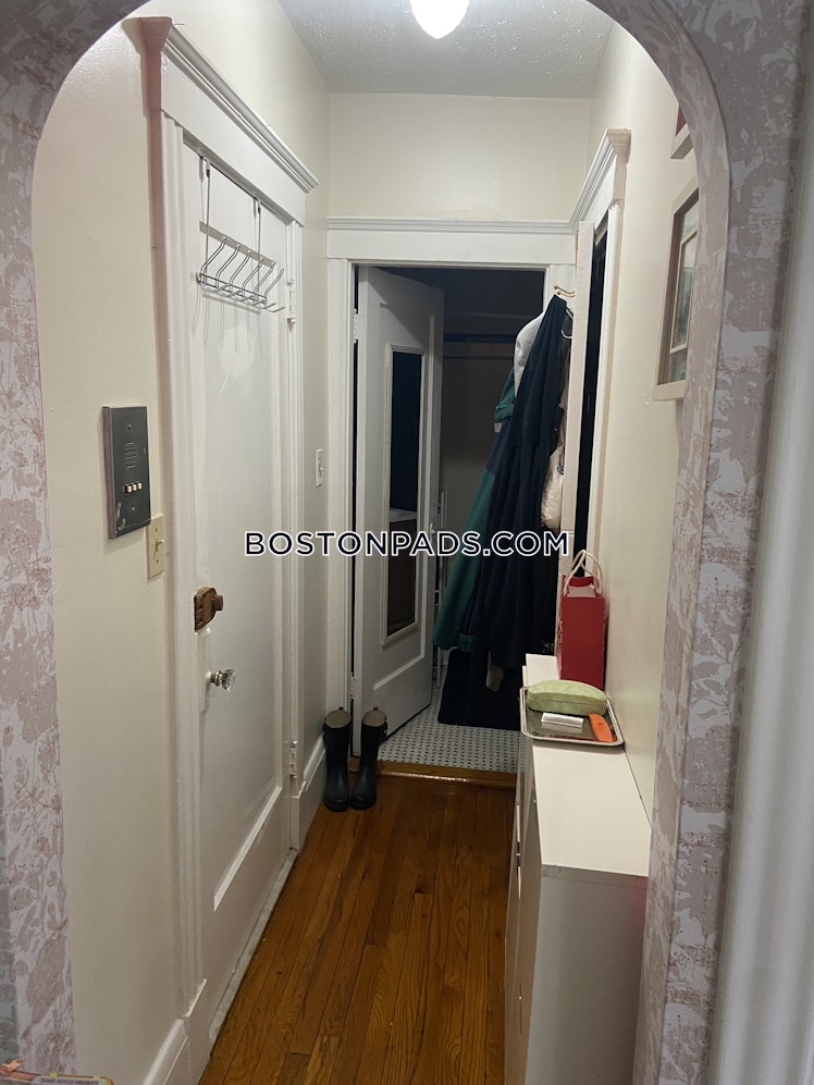 Pleasant St., Malden