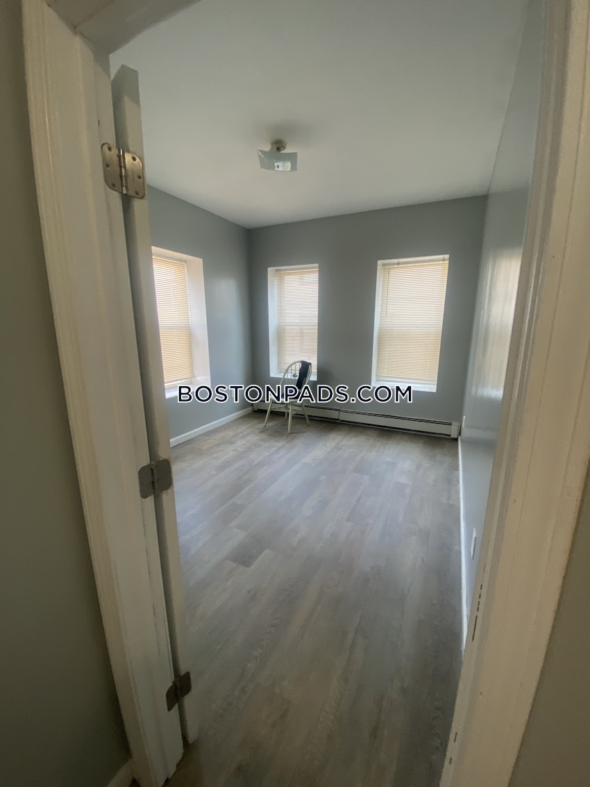 BOSTON - ROXBURY - 4 Beds, 1.5 Baths - Image 14