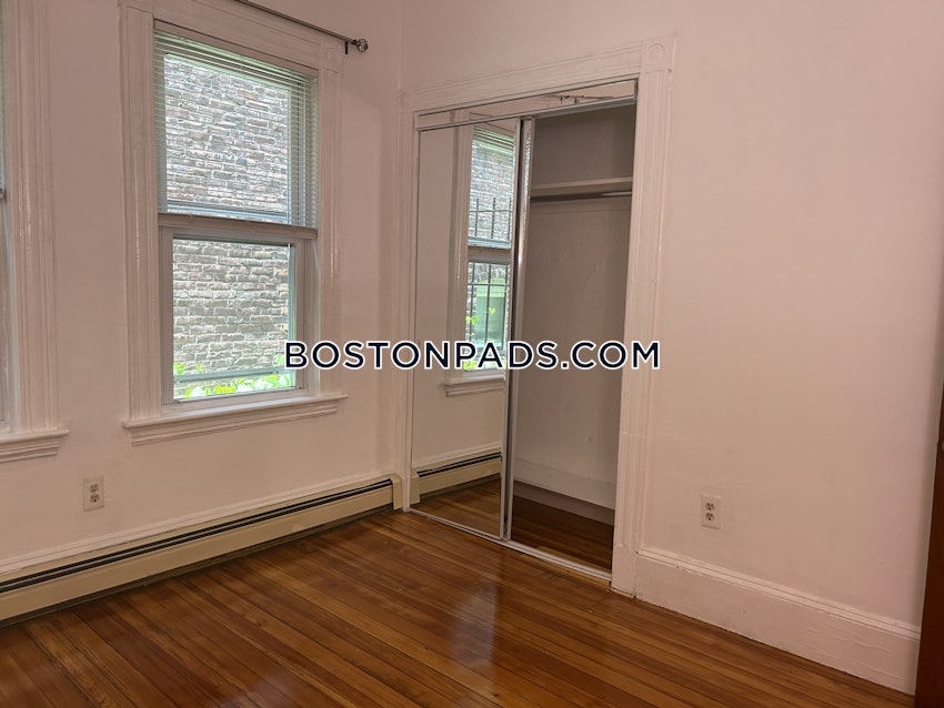 BOSTON - JAMAICA PLAIN - CENTER - 3 Beds, 1 Bath - Image 26