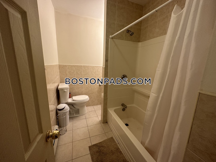 BOSTON - SOUTH END - 4 Beds, 2 Baths - Image 17