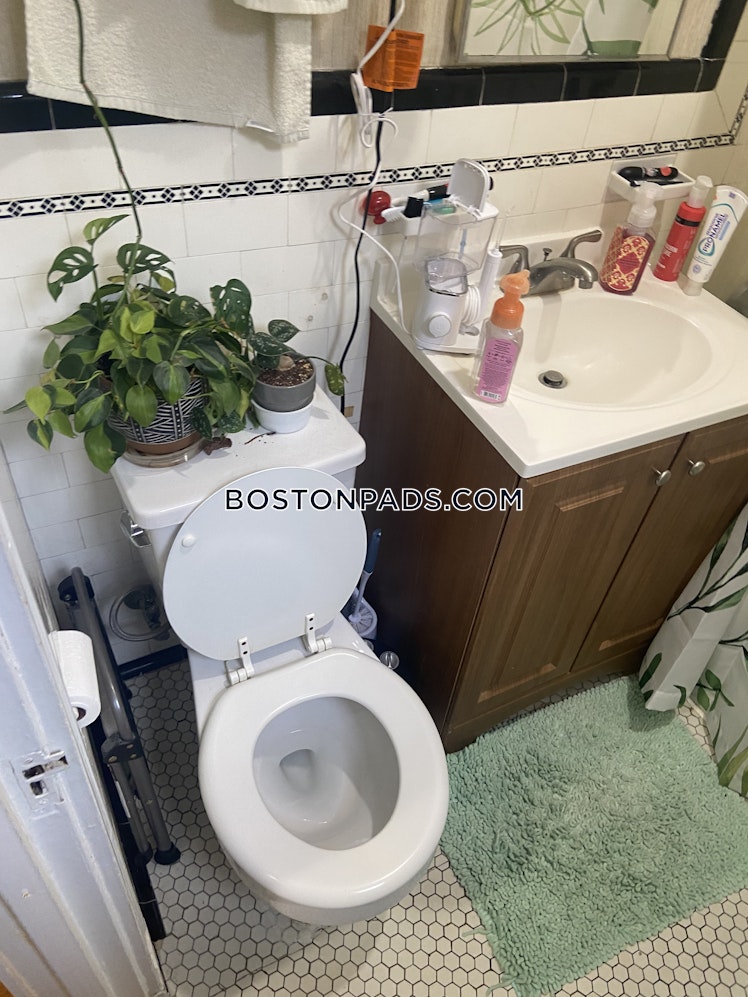 Fellsway West, Medford