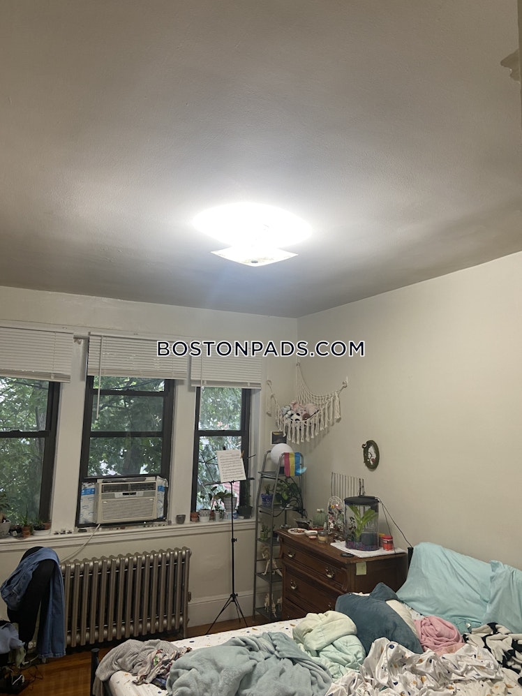 Fellsway West, Medford