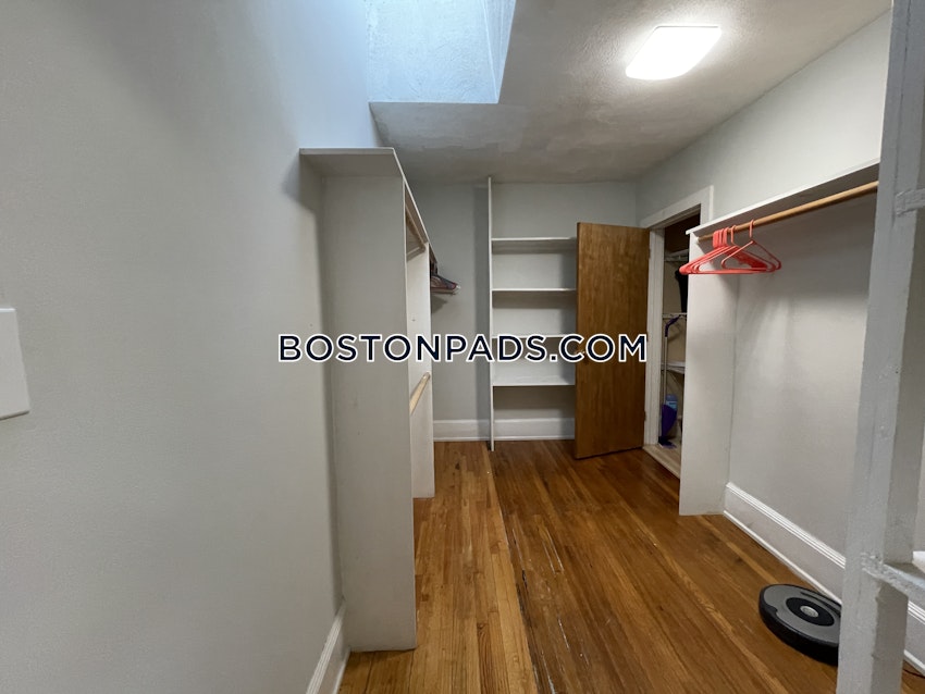 BOSTON - ROXBURY - 3 Beds, 2 Baths - Image 45