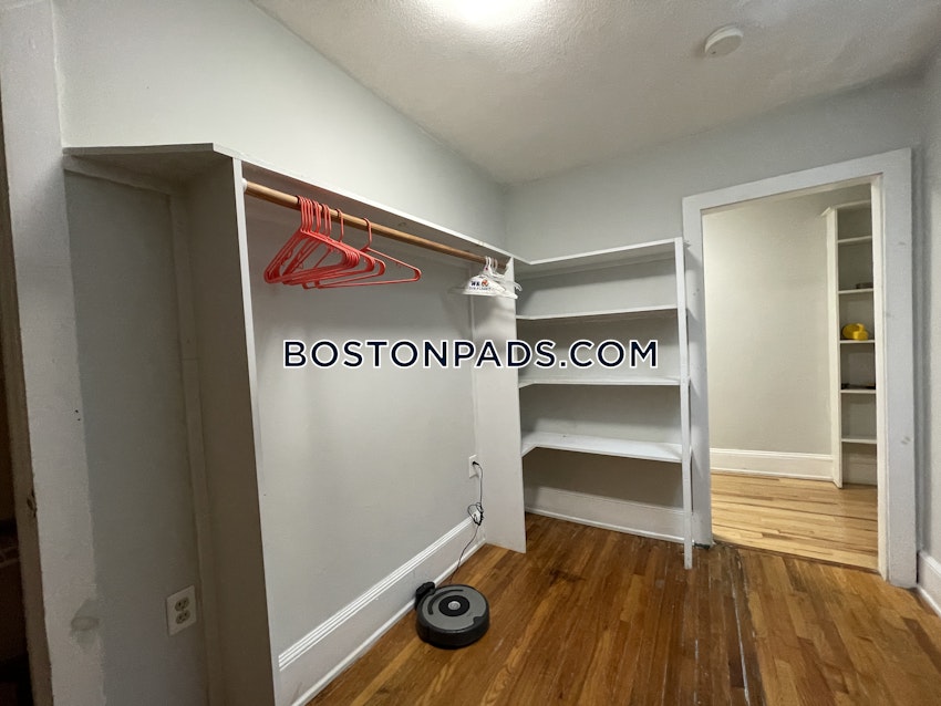 BOSTON - ROXBURY - 3 Beds, 2 Baths - Image 39