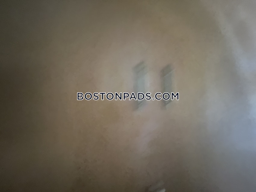 BOSTON - WEST ROXBURY - 1 Bed, 1 Bath - Image 16