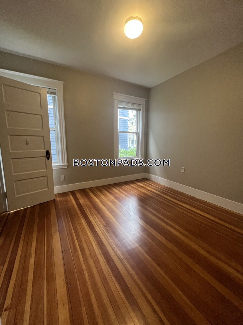 CAMBRIDGE - PORTER SQUARE - 4 Beds, 2 Baths - Image 28