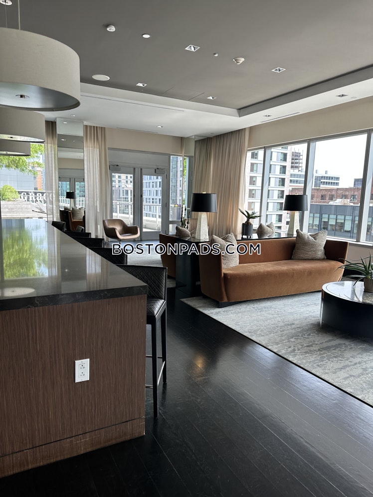 Northern Ave., Boston