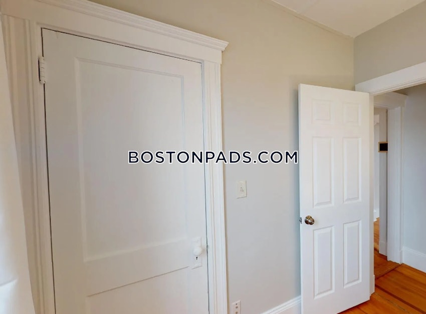 BOSTON - DORCHESTER/SOUTH BOSTON BORDER - 5 Beds, 1 Bath - Image 9