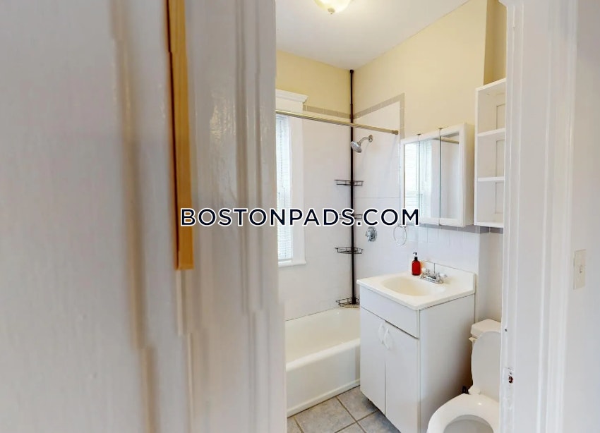 BOSTON - DORCHESTER/SOUTH BOSTON BORDER - 5 Beds, 1 Bath - Image 17