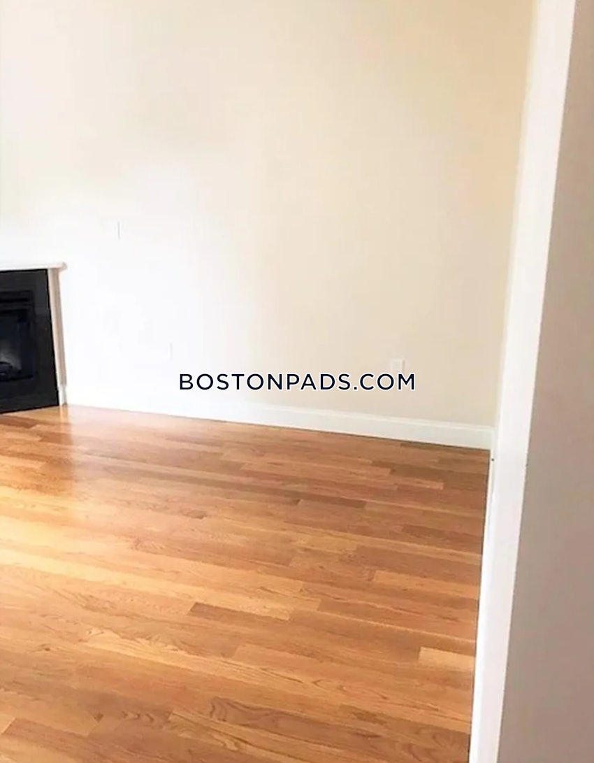 CAMBRIDGE - KENDALL SQUARE - 2 Beds, 1.5 Baths - Image 7