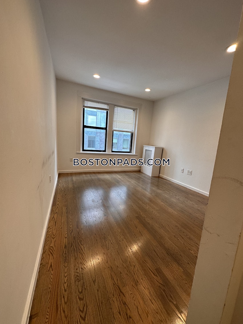 BOSTON - FENWAY/KENMORE - 2 Beds, 1 Bath - Image 11