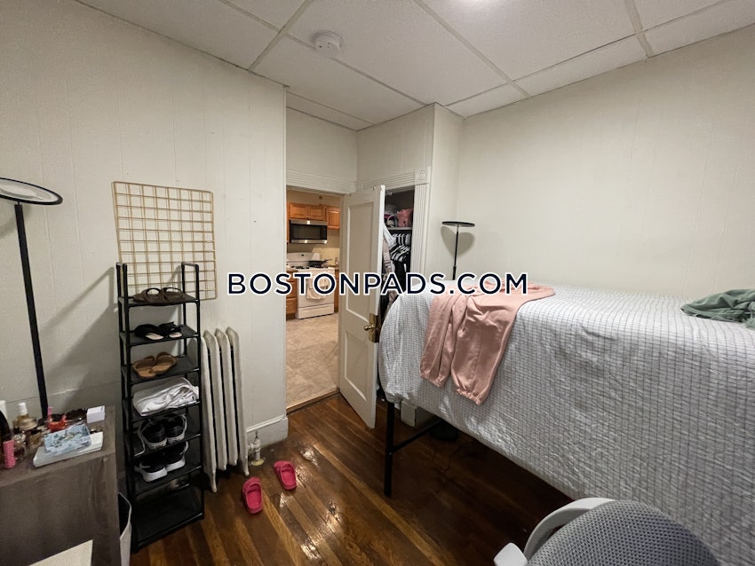 BOSTON - BEACON HILL - 2 Beds, 1 Bath - Image 8