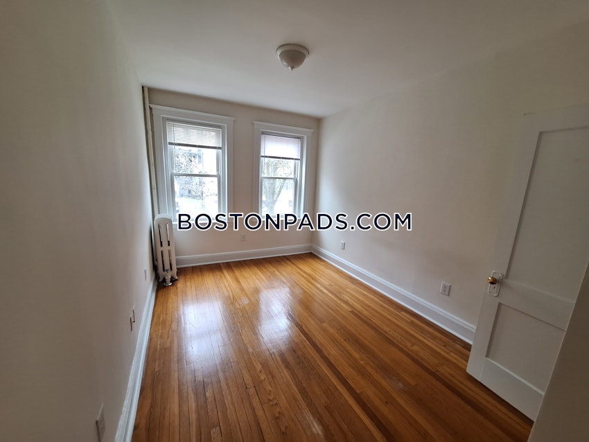 BOSTON - BRIGHTON - CLEVELAND CIRCLE - 2 Beds, 1 Bath - Image 3