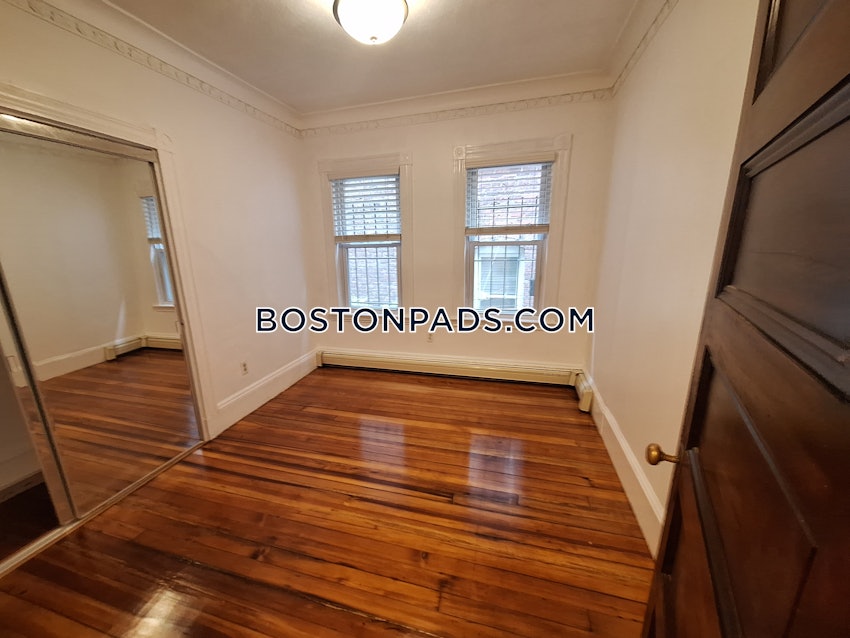 BOSTON - JAMAICA PLAIN - CENTER - 3 Beds, 1 Bath - Image 38