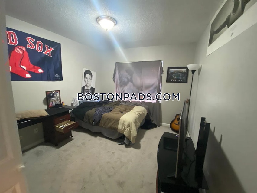 BOSTON - BRIGHTON - BOSTON COLLEGE - 3 Beds, 2 Baths - Image 7