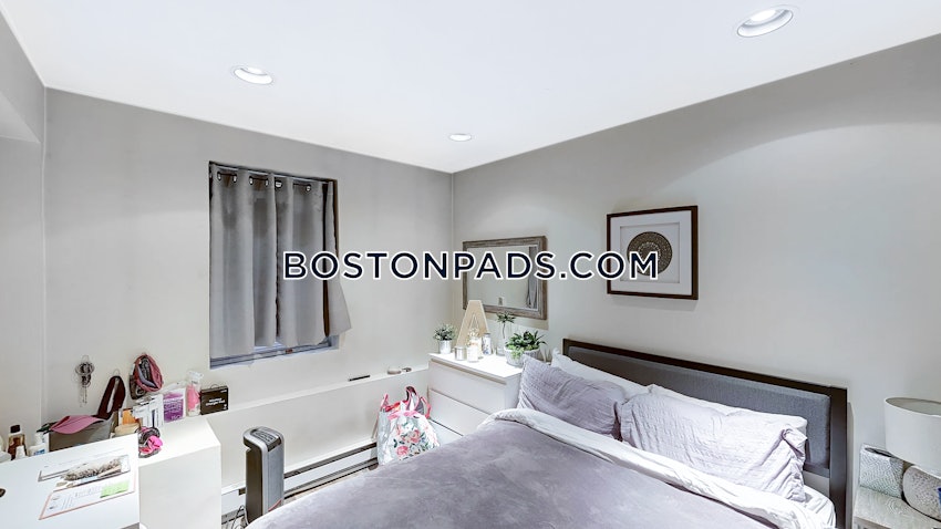 BOSTON - NORTH END - 3 Beds, 2 Baths - Image 12