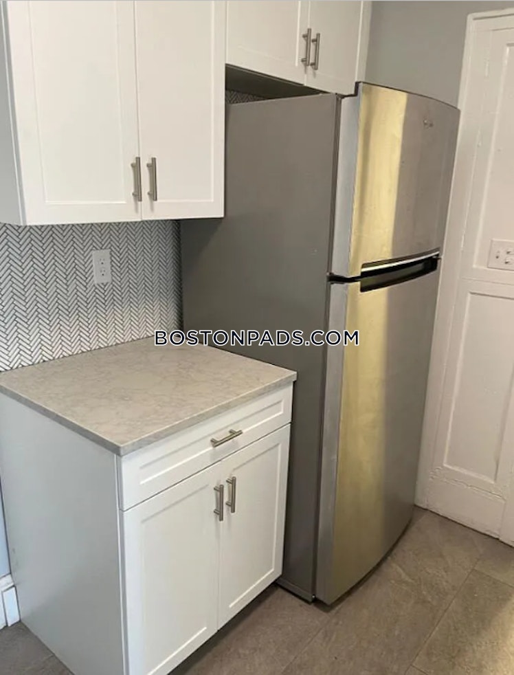 Lafayette St., Salem