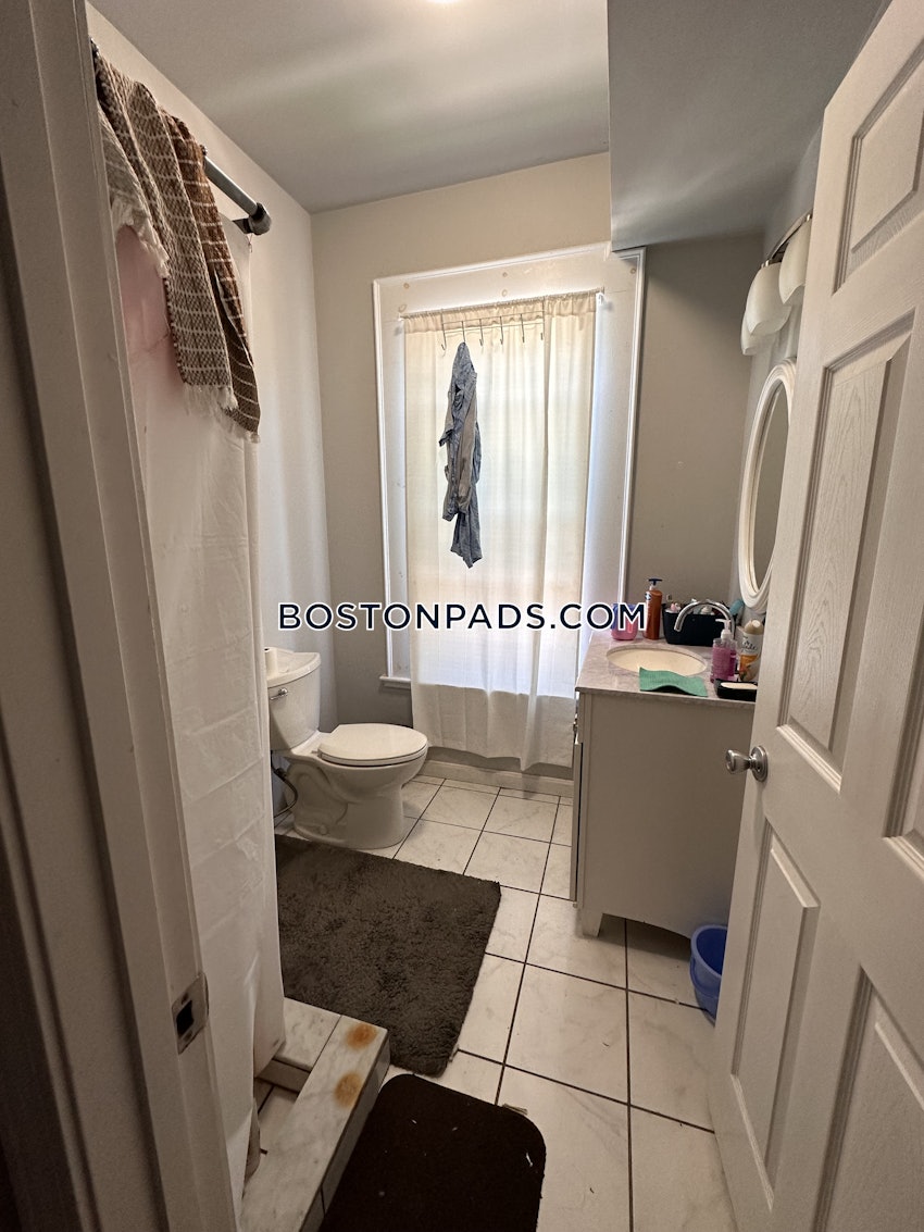 BOSTON - ROXBURY - 4 Beds, 2 Baths - Image 29