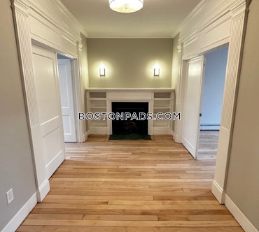 Boston - 4 Beds, 2 Baths