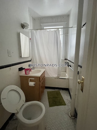 Boston - 1 Beds, 1 Baths