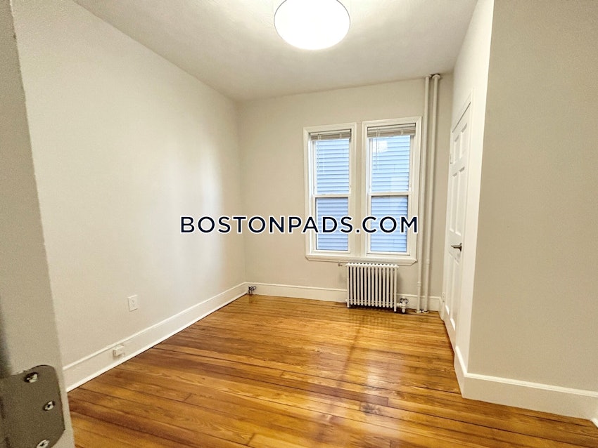 BOSTON - DORCHESTER - UPHAMS CORNER - 4 Beds, 2 Baths - Image 10