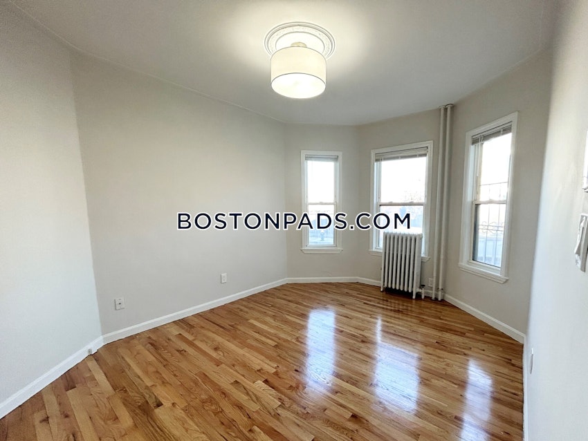 BOSTON - DORCHESTER - UPHAMS CORNER - 4 Beds, 2 Baths - Image 6