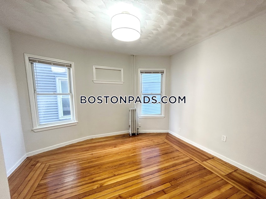 BOSTON - DORCHESTER - UPHAMS CORNER - 4 Beds, 2 Baths - Image 8