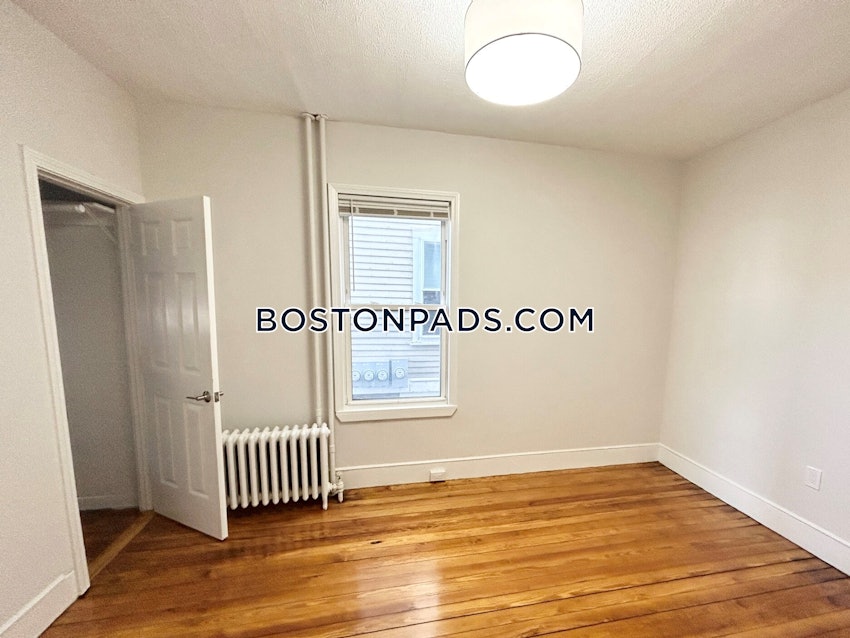 BOSTON - DORCHESTER - UPHAMS CORNER - 4 Beds, 2 Baths - Image 9