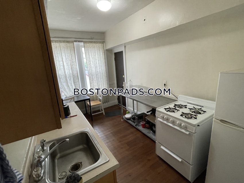 BOSTON - BRIGHTON - CLEVELAND CIRCLE - 2 Beds, 1 Bath - Image 2