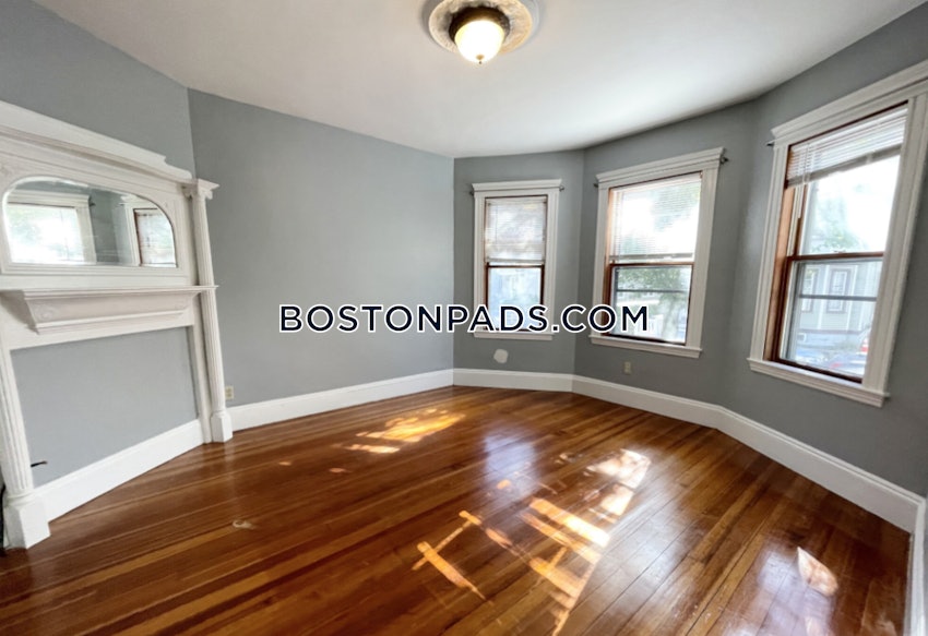 BOSTON - DORCHESTER - SAVIN HILL - 4 Beds, 2 Baths - Image 10