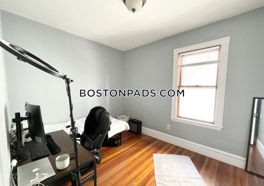 BOSTON - DORCHESTER - SAVIN HILL - 4 Beds, 2 Baths - Image 7