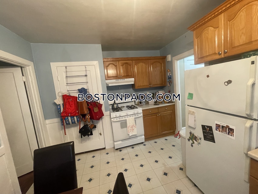 BOSTON - BRIGHTON - OAK SQUARE - 1 Bed, 1 Bath - Image 13