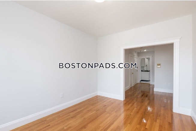 Boston - $2,850+ /mo