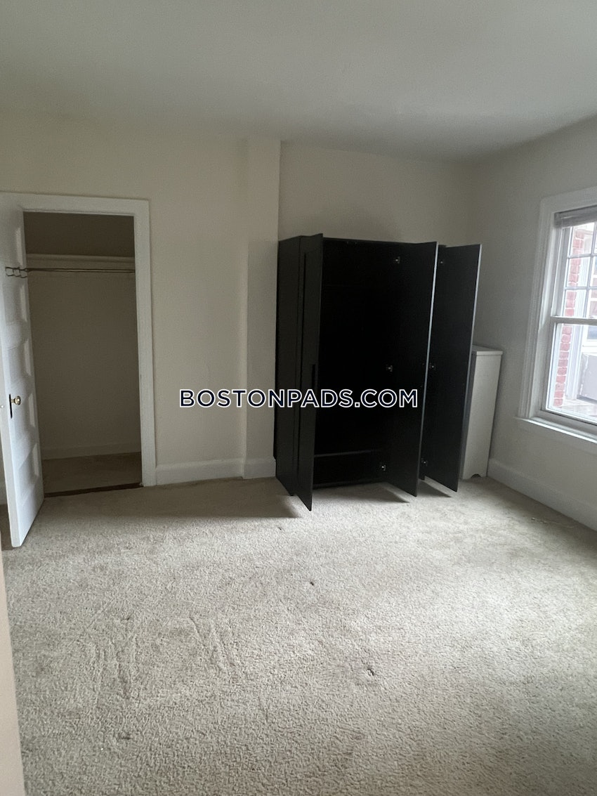 BROOKLINE- COOLIDGE CORNER - 2 Beds, 1 Bath - Image 10