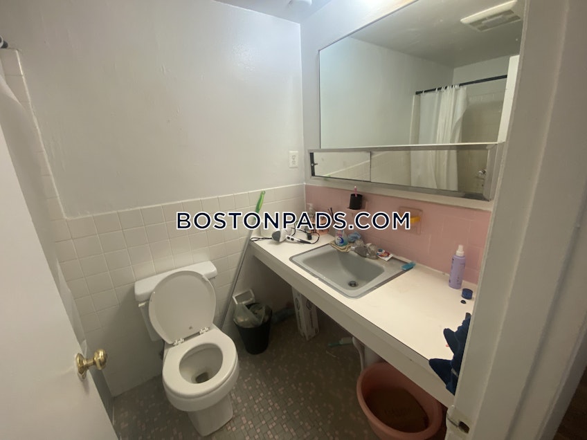 Brookline - $3,245+ /month