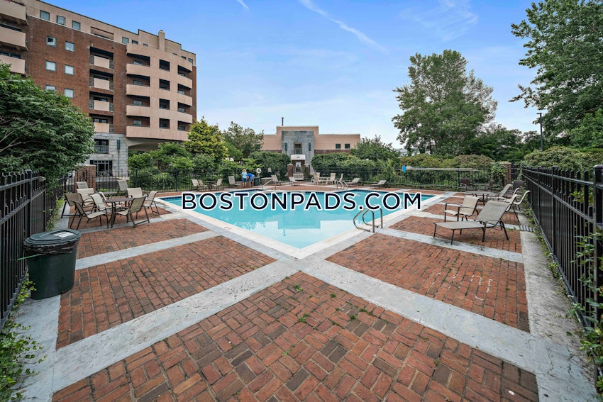 CHELSEA - 2 Beds, 2 Baths - Image 16