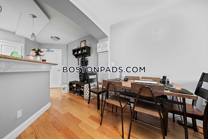 CHELSEA - 2 Beds, 2 Baths - Image 12