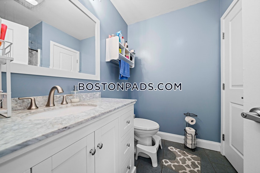 CHELSEA - 2 Beds, 2 Baths - Image 19