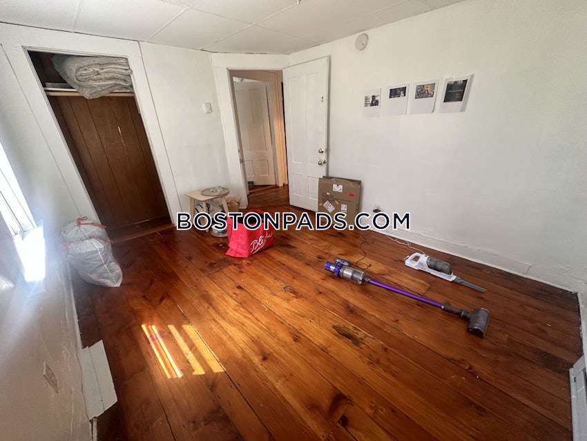 CAMBRIDGE - MT. AUBURN/BRATTLE/ FRESH POND - 2 Beds, 1 Bath - Image 24