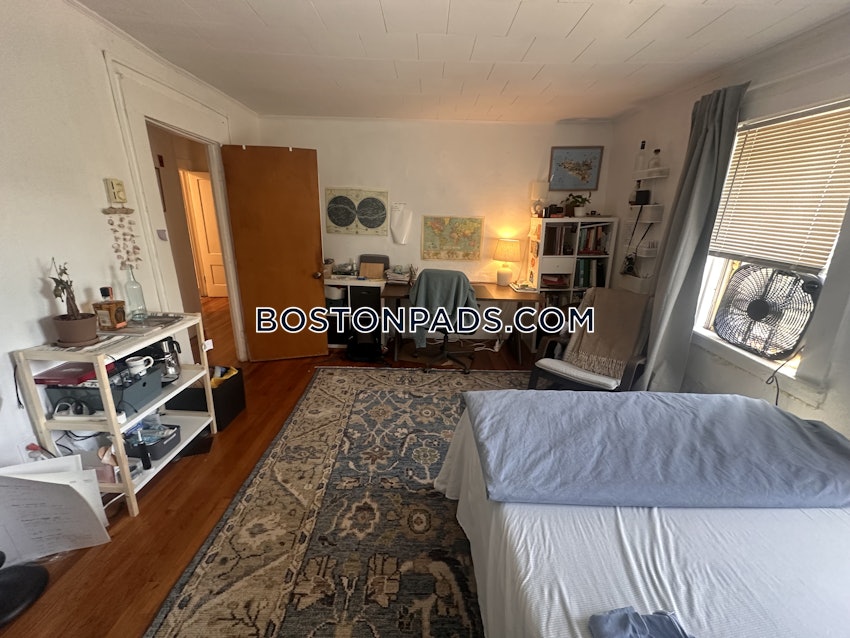 CAMBRIDGE - MT. AUBURN/BRATTLE/ FRESH POND - 2 Beds, 1 Bath - Image 20