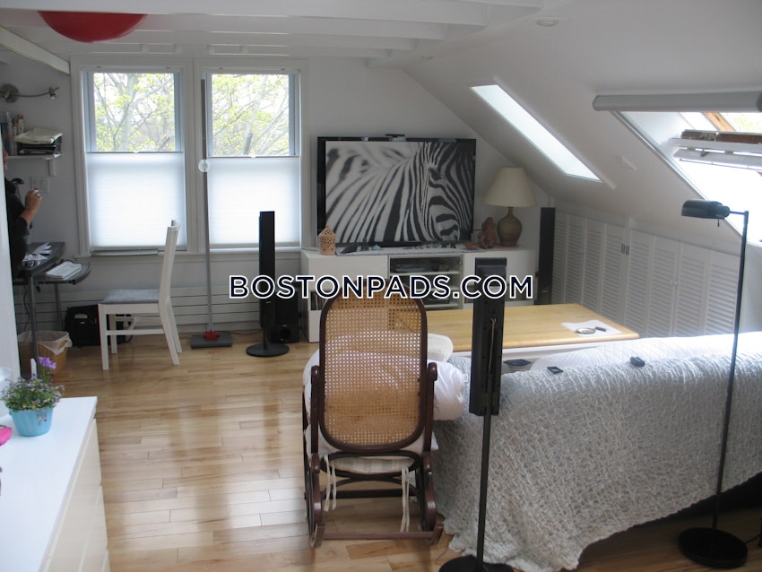 BOSTON - BRIGHTON - OAK SQUARE - 2 Beds, 1 Bath - Image 5